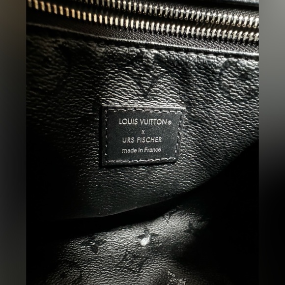 LV Speedy Bandouliere Urs Fischer Tufted Monogram Canvas 25 - Picture 4 of 15